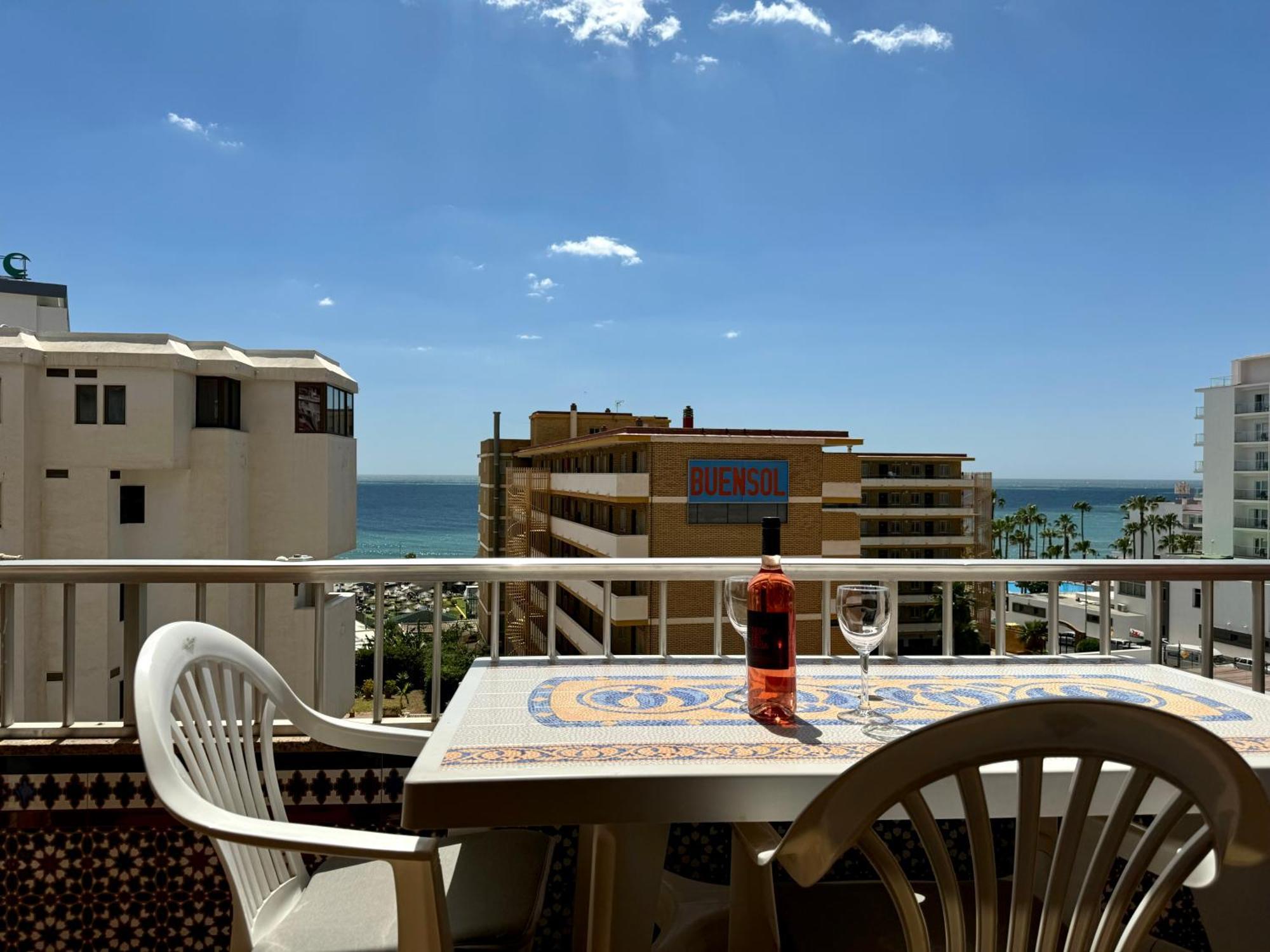 Ferienwohnung La Carihuela A 150 Metros De La Playa Con Espectaculares Vistas Torremolinos Exterior foto